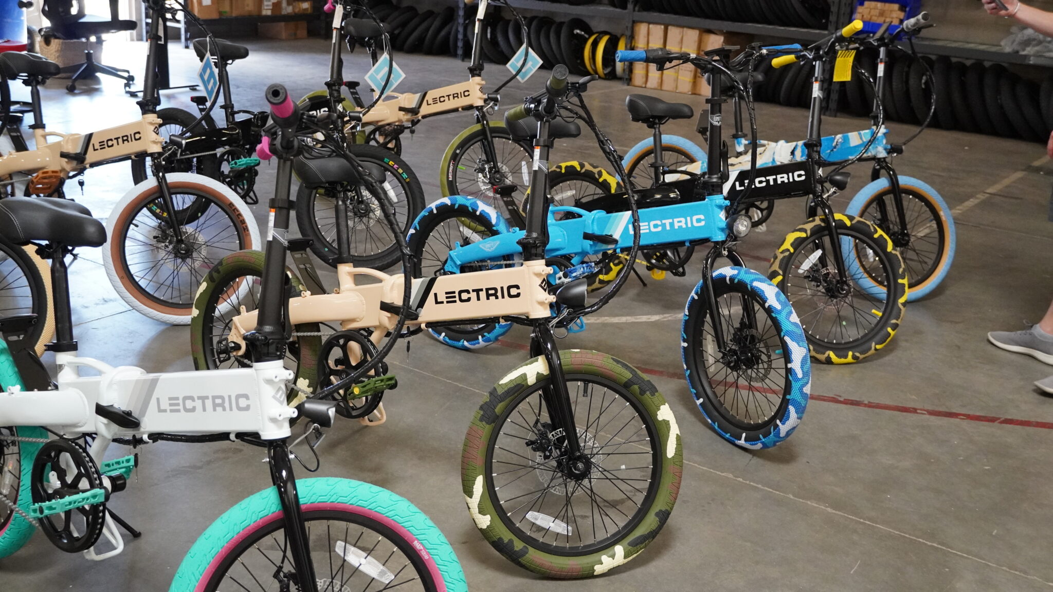 Up-close with colorful, custom Lectric XP bikes » Green Authority